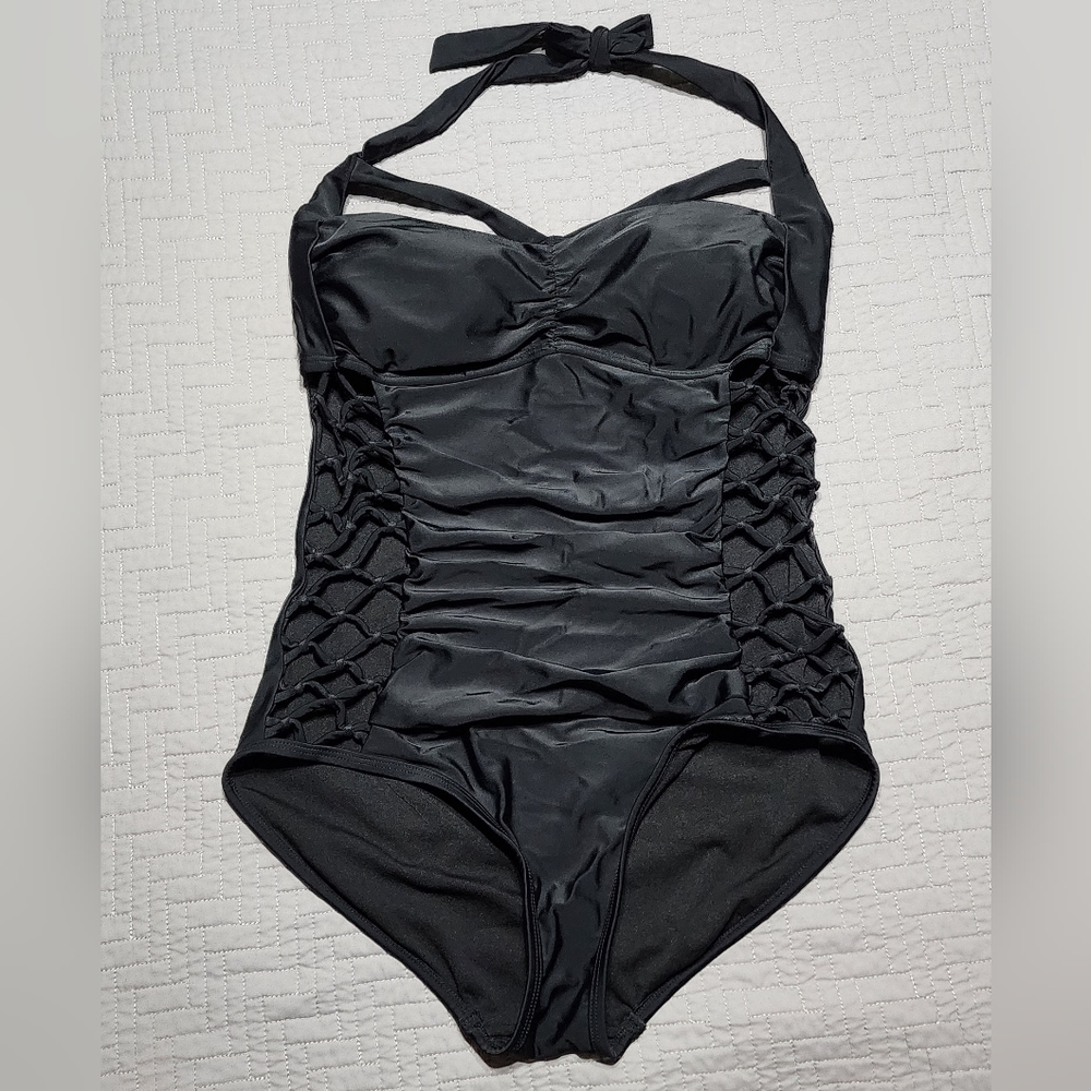 Ashley Graham swimsuit